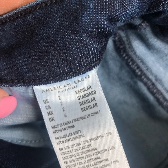 Highest Rise Jeans, dark wash. - Picture 4 of 5